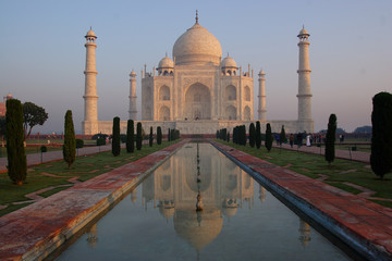 Taj  Mahal in early morning