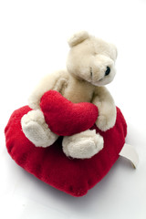 Nounours sur un coeur