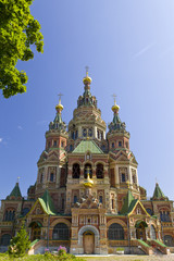 Fototapeta na wymiar Russia, Peterhof and the Church of St. Peter and Paul Church..