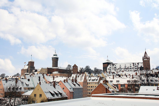 N&uuml;rnberger Burg im Schnee