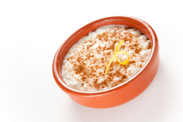 tasty cinnamon rice pudding dessert