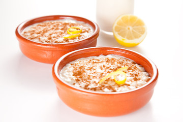 tasty cinnamon rice pudding dessert