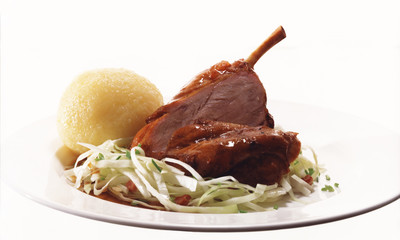 Schweinshaxe mit Knödel