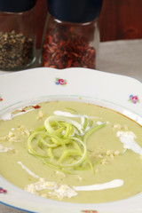 Leek and potato soup with garlic