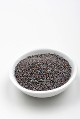 some organic poppy seed in a bowl