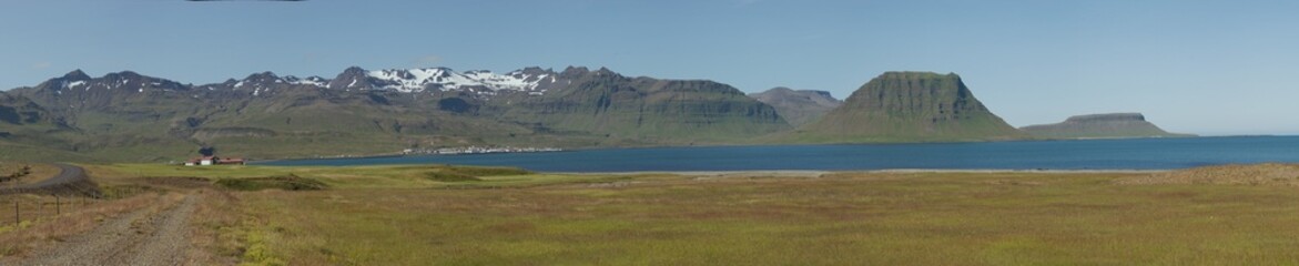 Naklejka na ściany i meble Panorama de la péninsule de Snaefellsjökull avec Kirkjufell