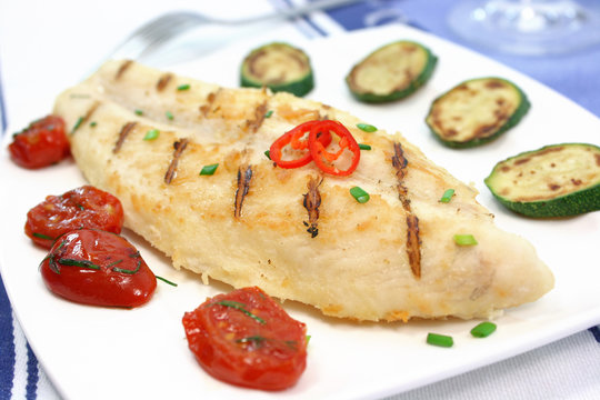 Grillfisch mit Gemüse