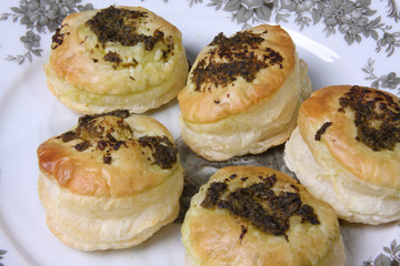 pesto pastry puffs