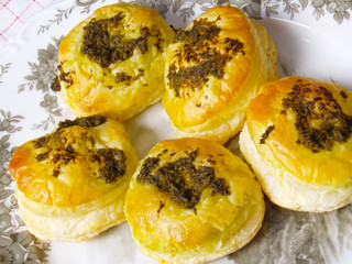 pesto pastry puffs