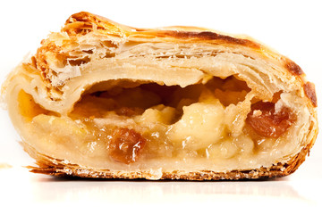 Apfelstrudel (apple pie)