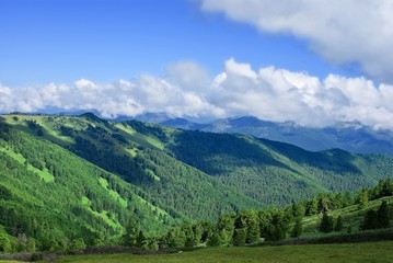 Fototapeta na wymiar mountains valley under a blue sky