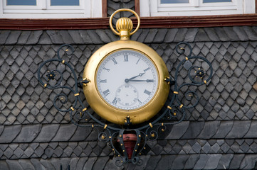 Goldene Taschenuhr