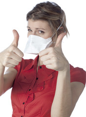 jeune femme masque hygiène pouces vers le haut