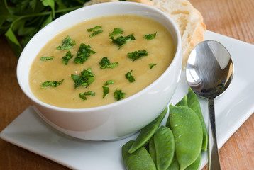 Ham and pea soup