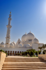 Fototapeta na wymiar Sheikh Zayed Meczet w Abu Dhabi XVII