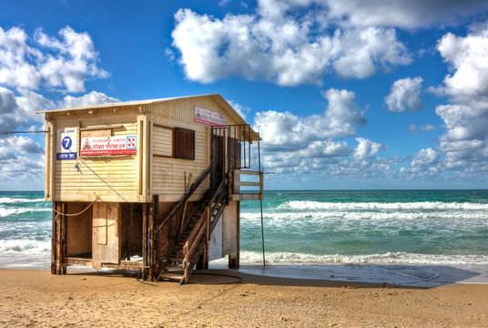 Sea shore and lifeguards cabin &ndash; Netanya, Israel