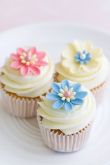 Flower cupcakes