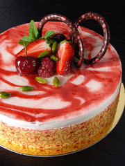 torta pan di spagna alle fragole