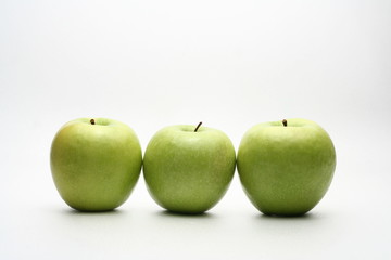 3 Apples