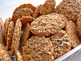 Sesame cakes in box