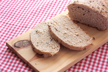 Sliced wholemeal bread with seeds