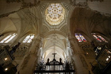 Fototapeta na wymiar Katedra wnętrze, Burgos