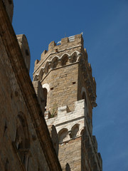 Fototapeta na wymiar Volterra, Palazzo dei Priori średniowieczny
