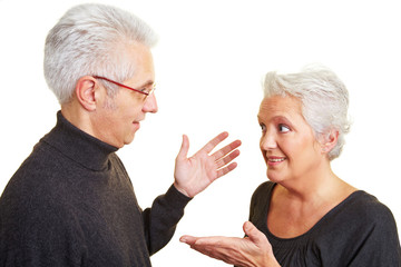 Ehepaar führt Diskussion