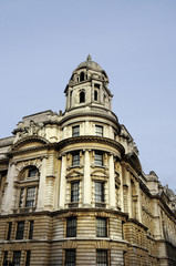 Fototapeta na wymiar Classical London building