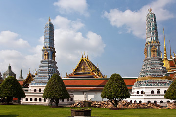Fototapeta premium famous Prangs in the Grand Palace in Bangkok