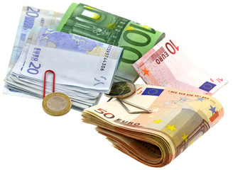 argent, espèces, liasses billets euros fond blanc