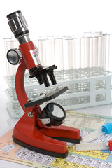 Laboratory ware and microscope