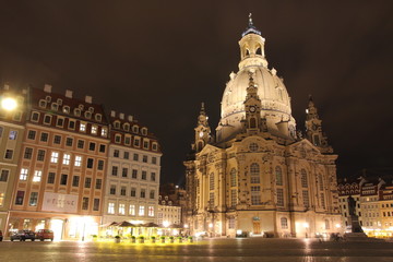 Fototapeta na wymiar Dresden at night