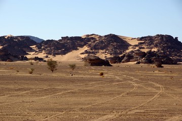 Fototapeta na wymiar Desertic krajobraz, Libia