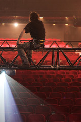 technicien structure spectacle intermittent salle poutre