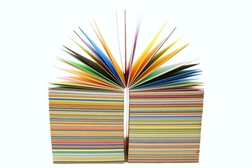 aufgeschlagene , bunte Fibel