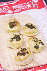 pesto pastry puffs