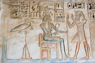 Ramses praising Goddess Hapy and Ibis