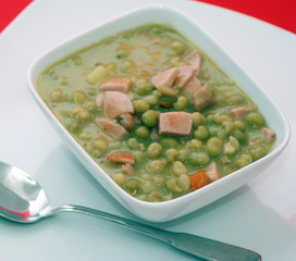 Erbsensuppe