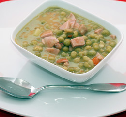 Erbsensuppe