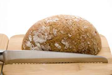 Brotmesser mit Brot
