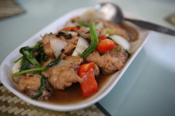 Fry fish with oyster sauce