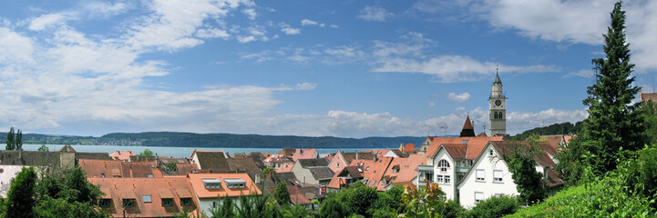 &Uuml;ber den D&auml;chern von &Uuml;berlingen