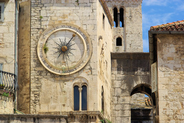 Fototapeta na wymiar Split Uhr - Split clock 01