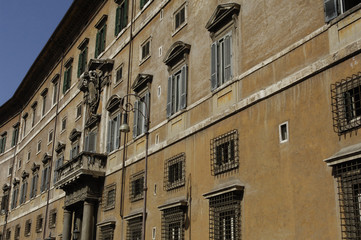 Fototapeta na wymiar Italie, immeuble à Rome