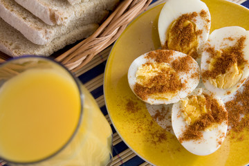 eggs with red pepper, breakfast