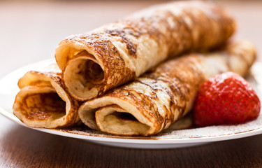 Rolled pancakes