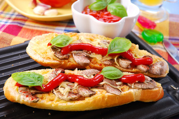 grilled baguette with mushrooms and cheese