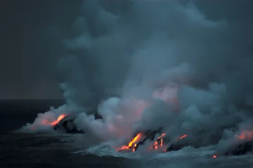 Foto auf Acrylglas Vulkan Lava fließt ins Meer