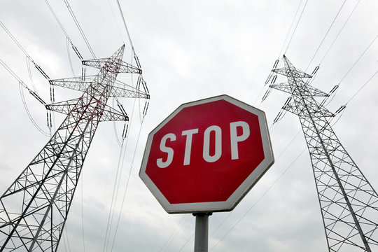 Strommast einer Stromleitung f&uuml;r Energie